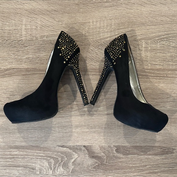 Material Girl Rhinestone Pumps - Picture 4 of 7